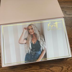 Britt Aldean 16inch clip ins The Brittany